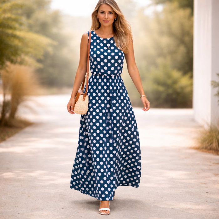 Polka dot maxi dress | Vintage-inspired | Flattering fit