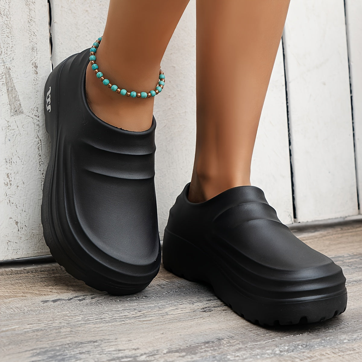 Orthopedic clogs | Waterproof, breathable | Black, Beige