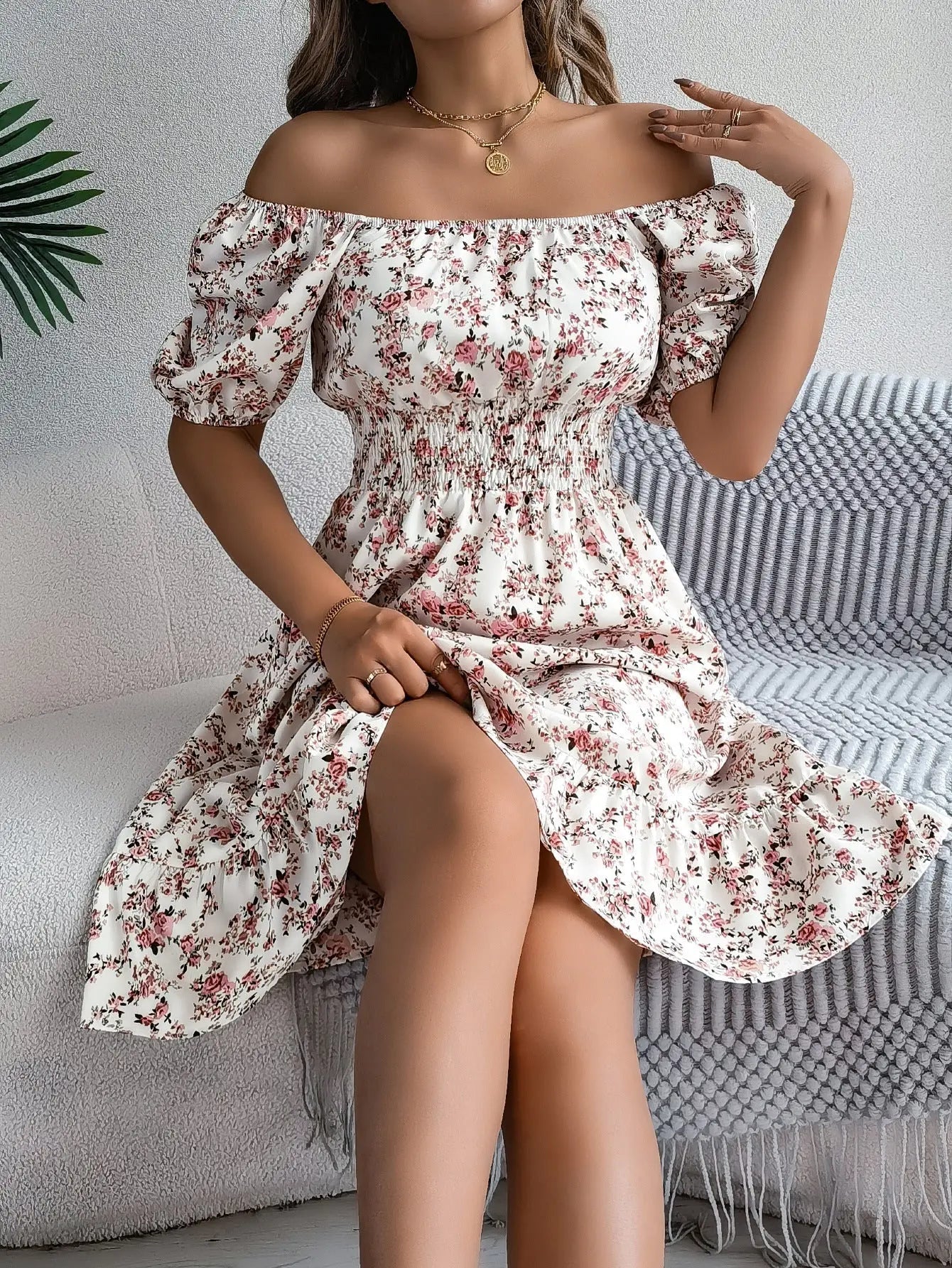 Party dress with square neckline and high waist