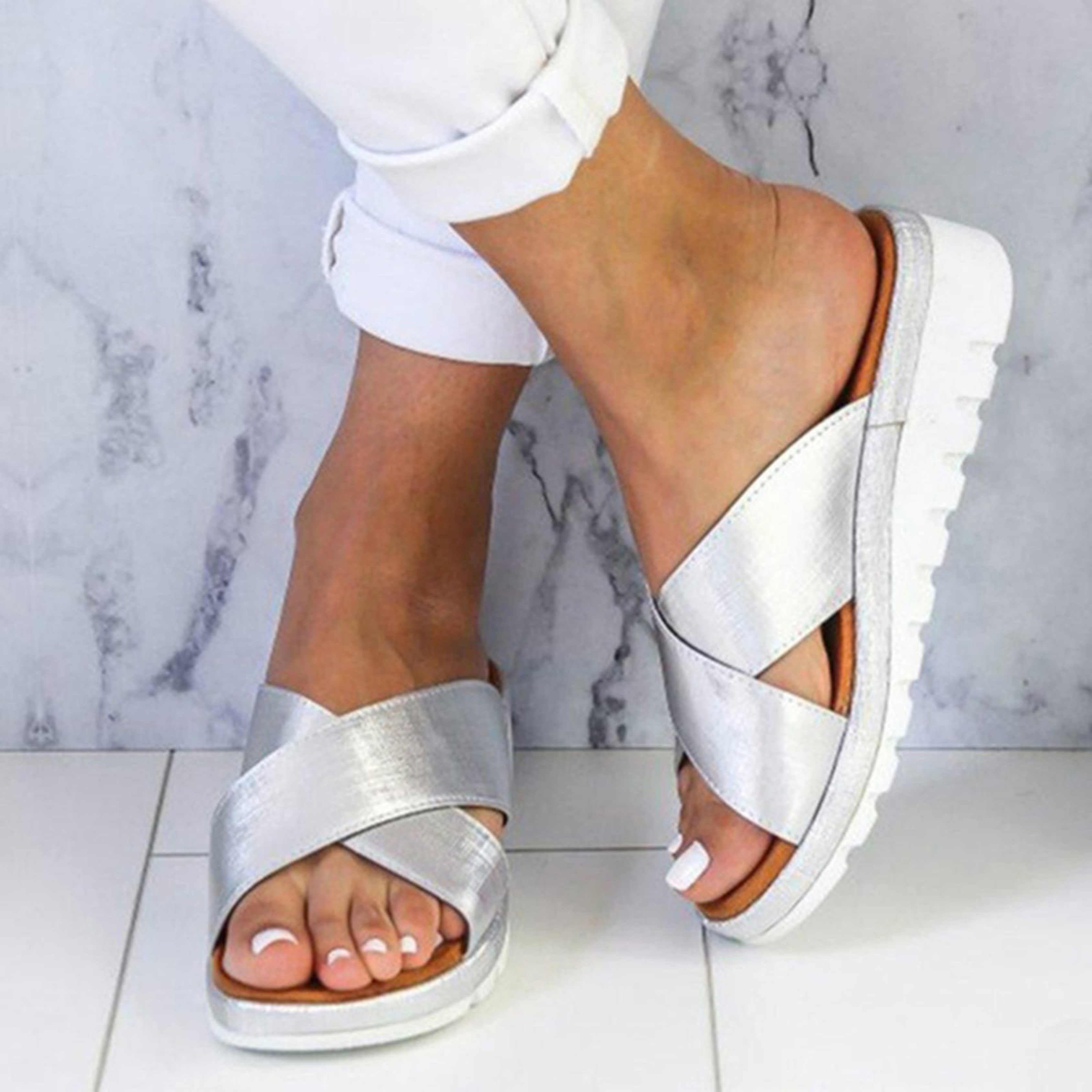 Women's leather orthopedic sandals | Support and comfort