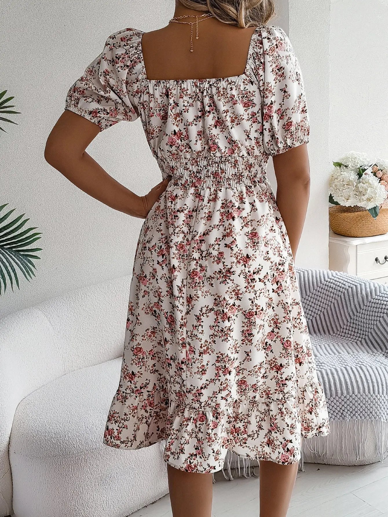 Party dress with square neckline and high waist