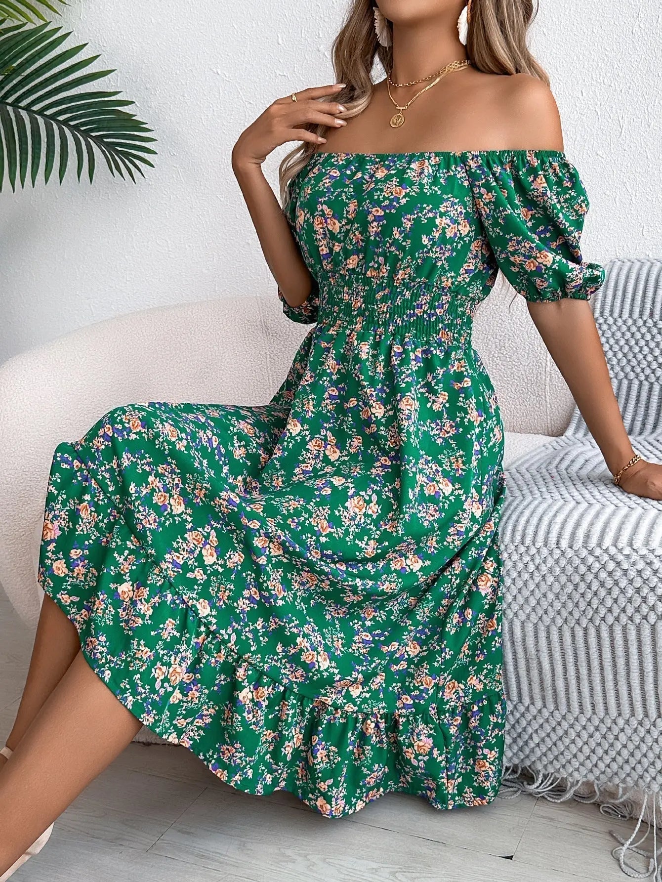 Party dress with square neckline and high waist