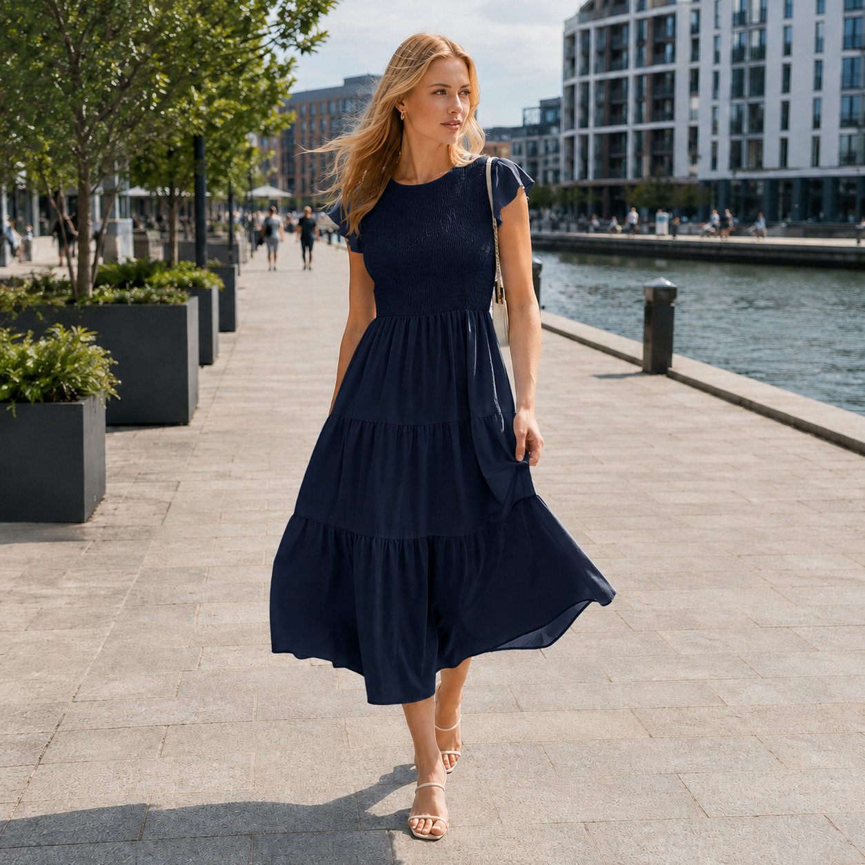Summer dress with ruffles and pockets