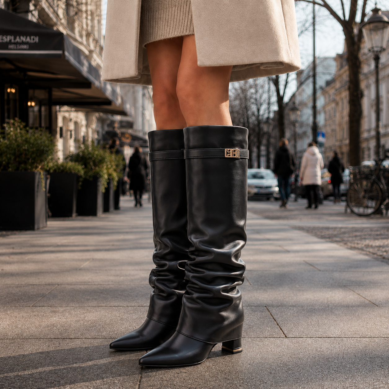 Knee-High Boots – Stylish & Versatile