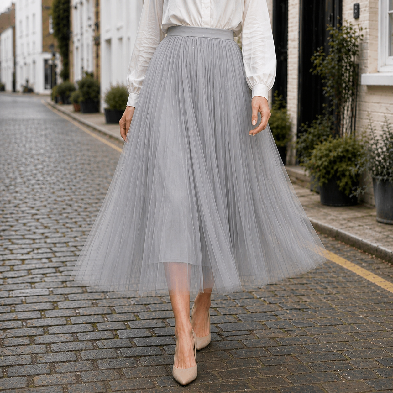High-waisted midi skirt | Stylish design | Comfortable fit