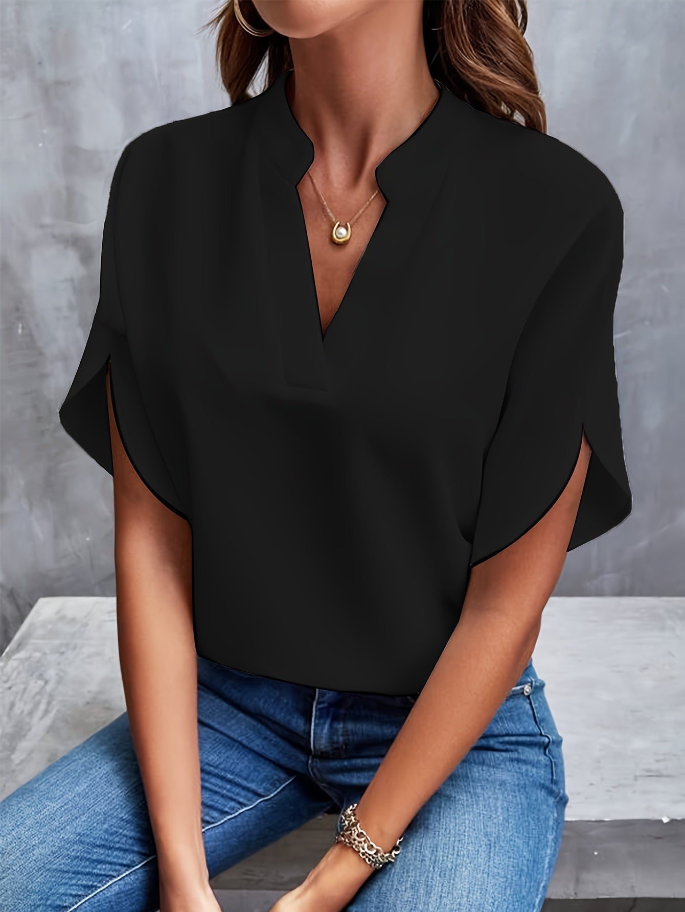Lina - Stylish lightweight blouse - For all occasions