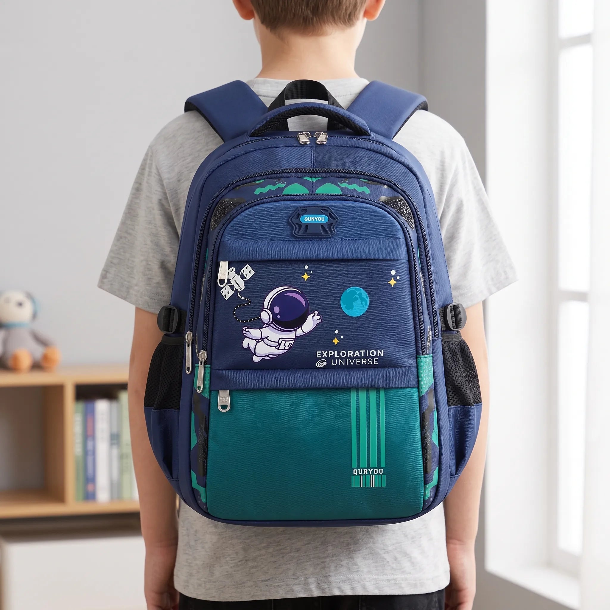 School backpack | With many pockets, Astronaut pattern | 46 cm