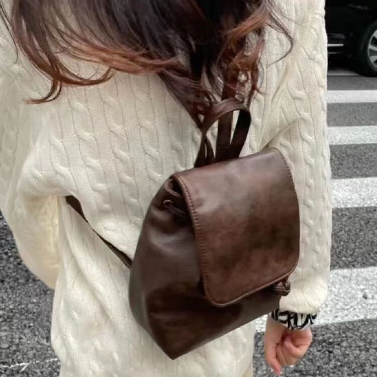 Backpack | Retro style, compact and practical