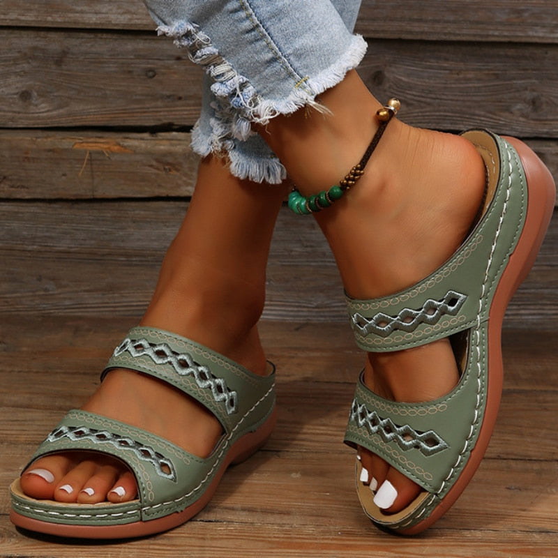 Orthopedic Sandals for Women with Ergonomic Pressure Distribution for Everyday Use