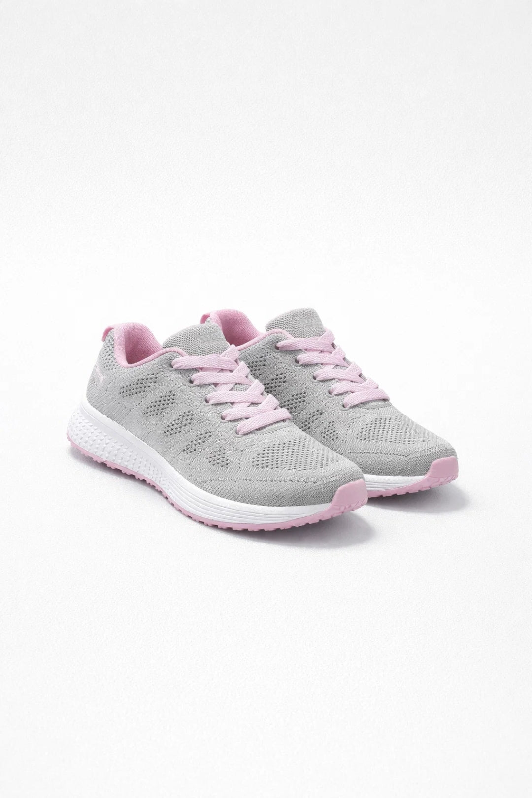 Women's sports sneakers | Lightweight sole, breathable | Comfortable