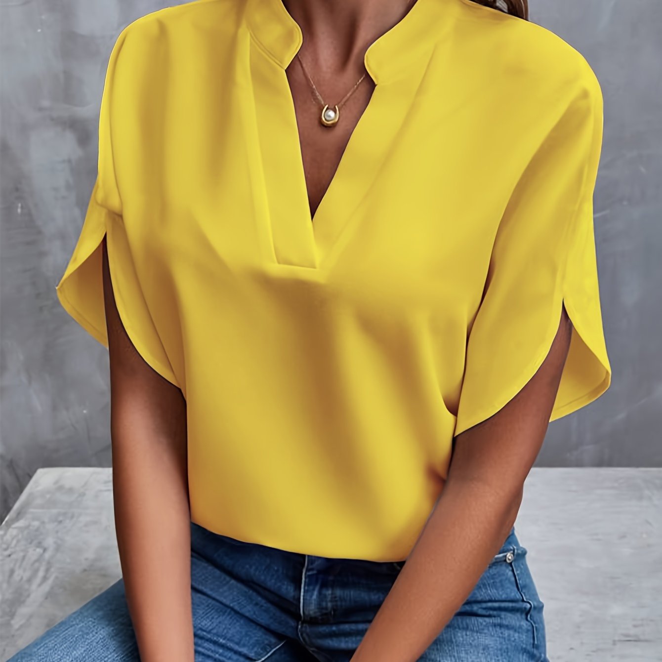 Lina - Stylish lightweight blouse - For all occasions