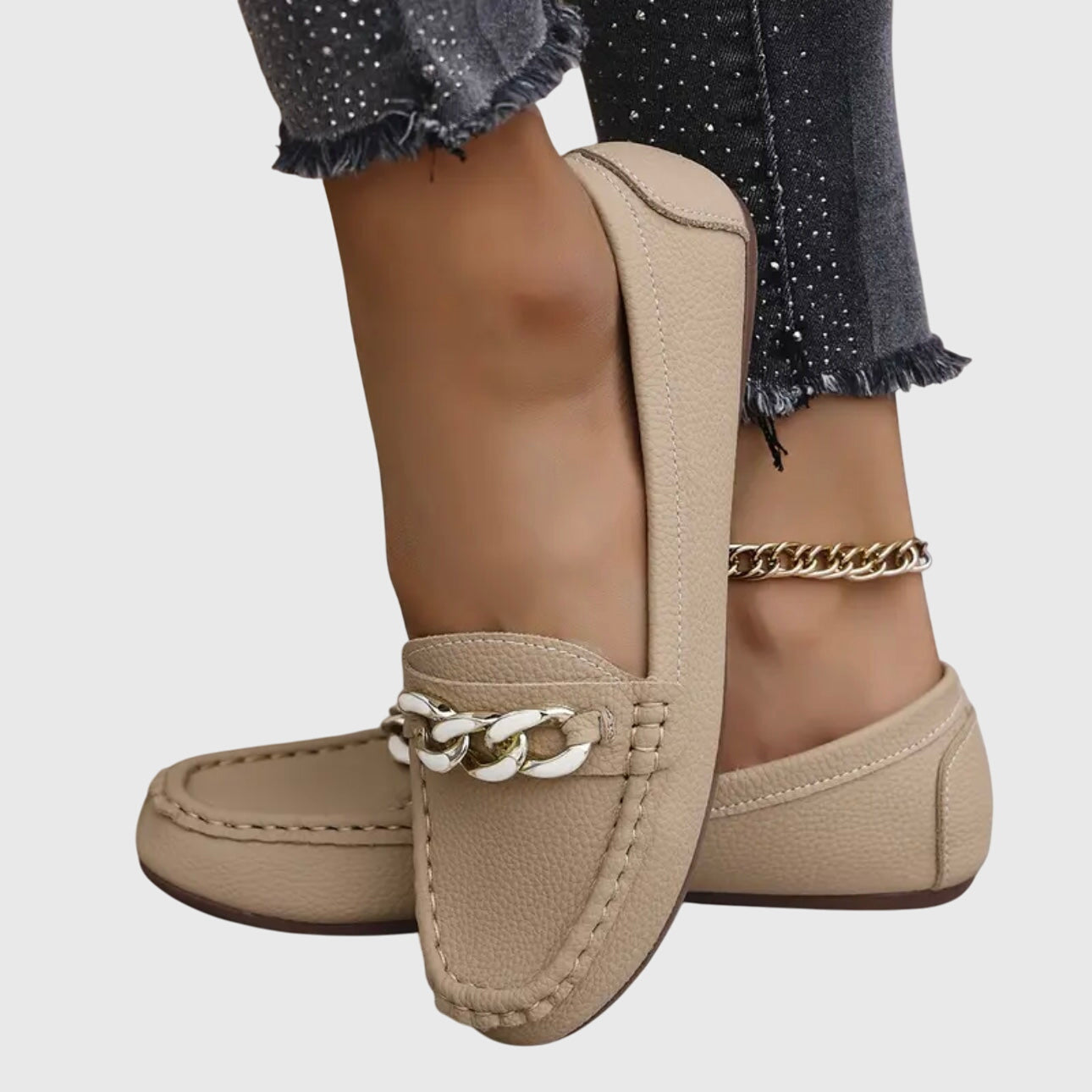 Leather loafers for women | Chain decoration, slip-on style | Comfortable