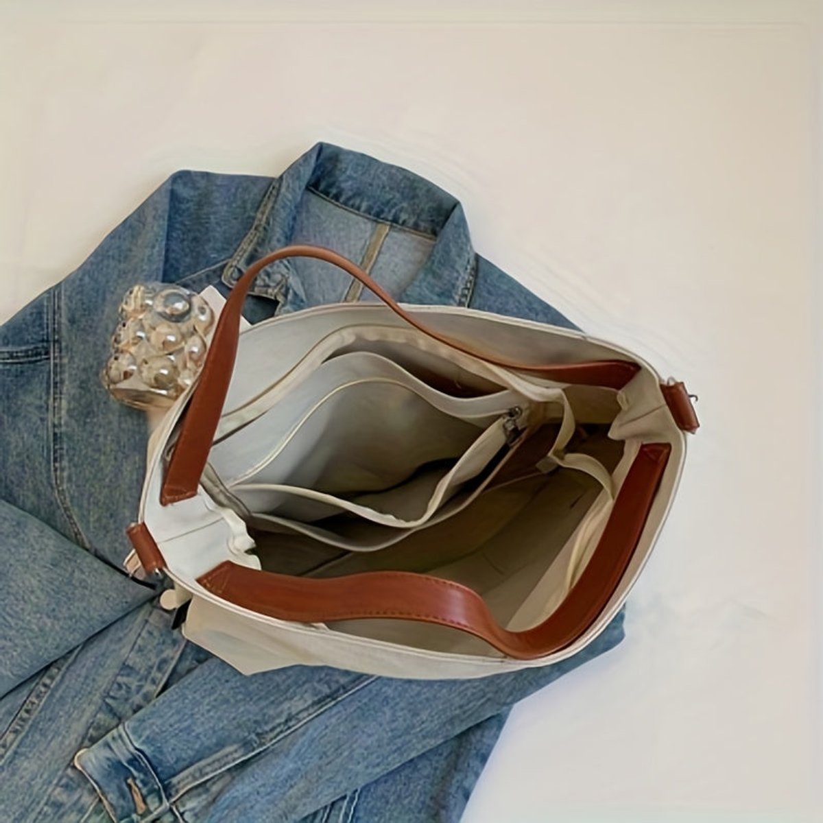 Canvas shopping bag | Adjustable shoulder strap | Eco-friendly