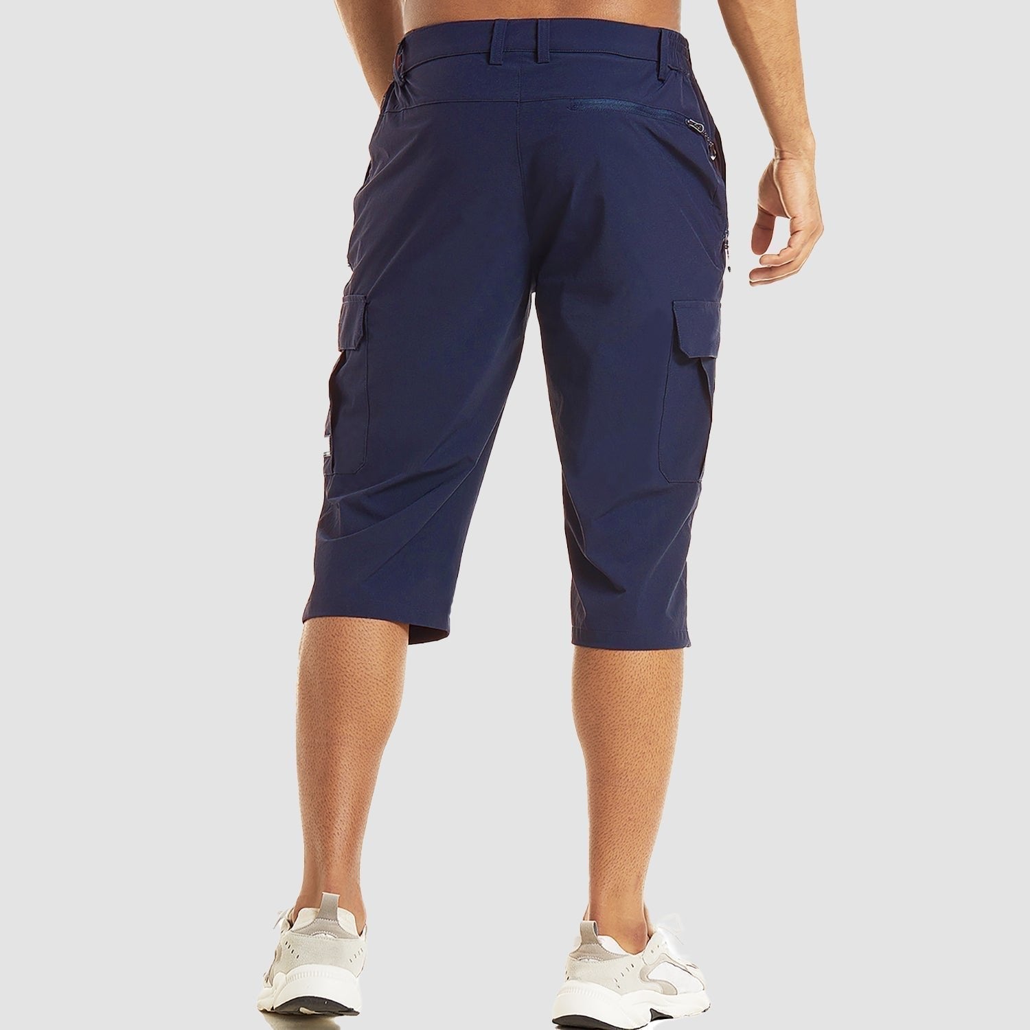 Men's knee-length cargo shorts | with side pockets
