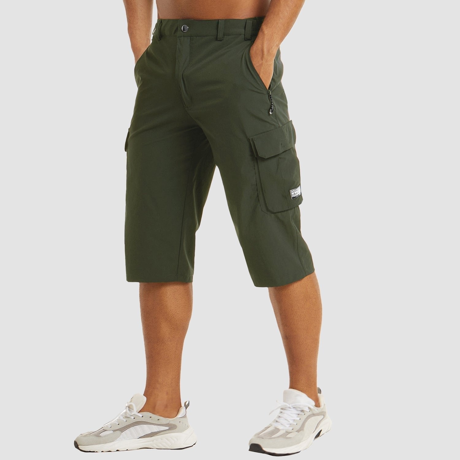 Men's knee-length cargo shorts | with side pockets